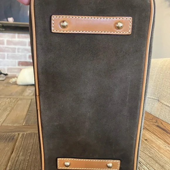 NEW Dooney and Bourke Brown Suede Tote/Handbag - Picture 11 of 11